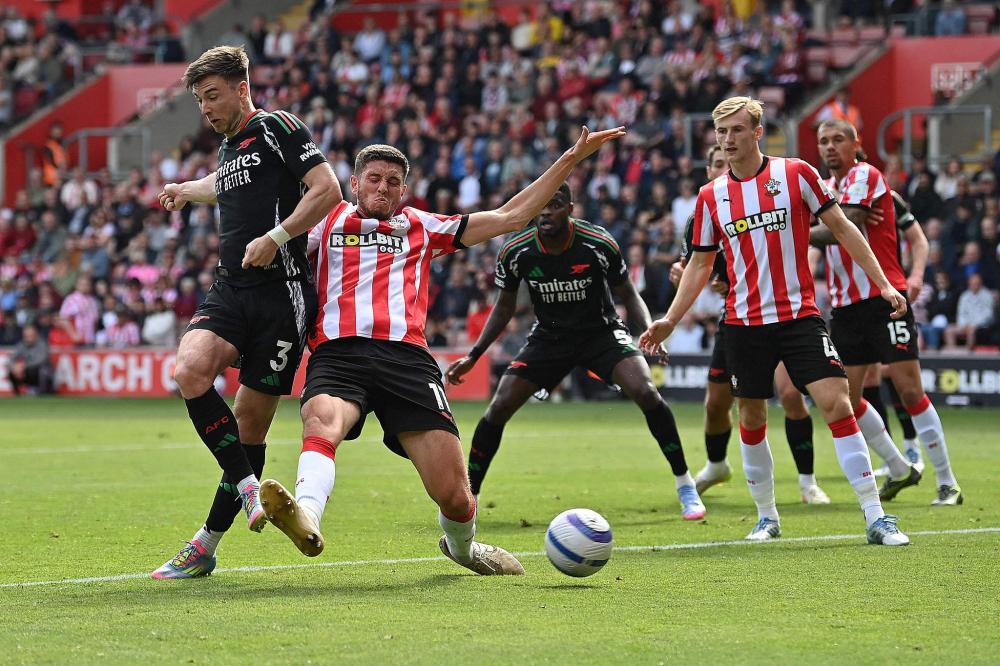 亚冠精英战报：林加德告别战破门，FC首尔1-1憾平墨尔本城