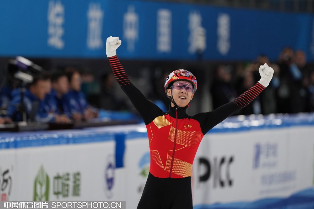 面向球门